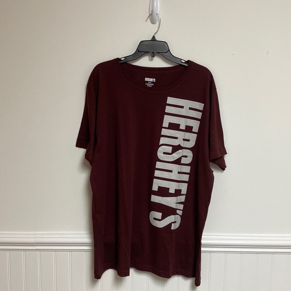 Hershey’s Other - Hershey’s Men lounge Shirt XL